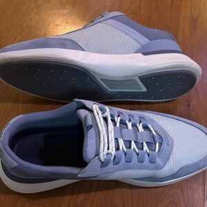 Wolf & Shepherd Crossover Victory Trainers in US Men’s 10.5 (Light Blue/White)